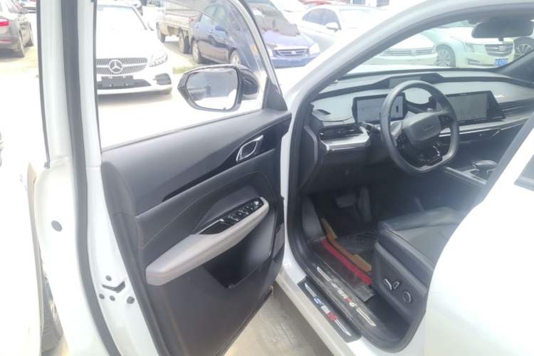 Used CHANGAN OSHAN Z6 New Energy 2023 ZhiDian iDD 150KM Flagship PLUS Driver Seat