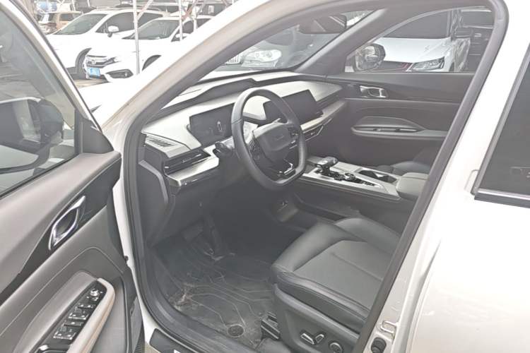 Used CHANGAN OSHAN Z6 New Energy 2023 ZhiDian iDD 150KM Flagship PLUS Smart Parking Edition Driver Seat