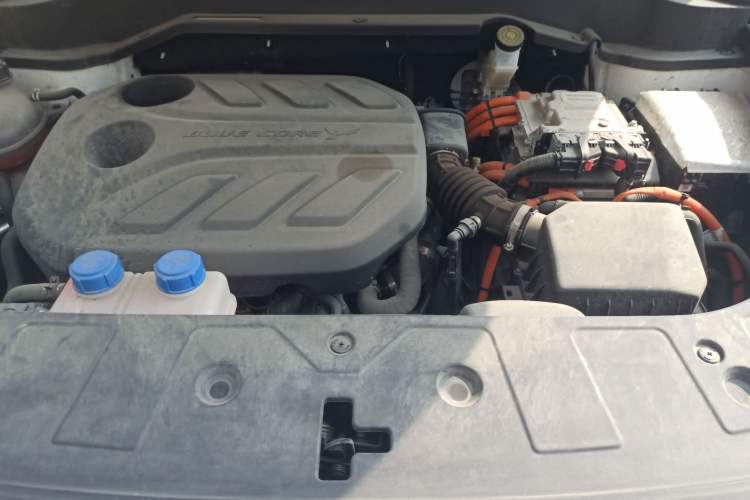 Used CHANGAN OSHAN Z6 New Energy 2023 ZhiDian iDD 150KM Flagship PLUS Engine Bay