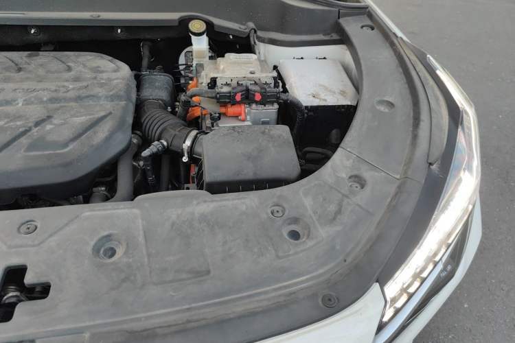 Used CHANGAN OSHAN Z6 New Energy 2023 ZhiDian iDD 150KM Flagship PLUS Engine Bay Left