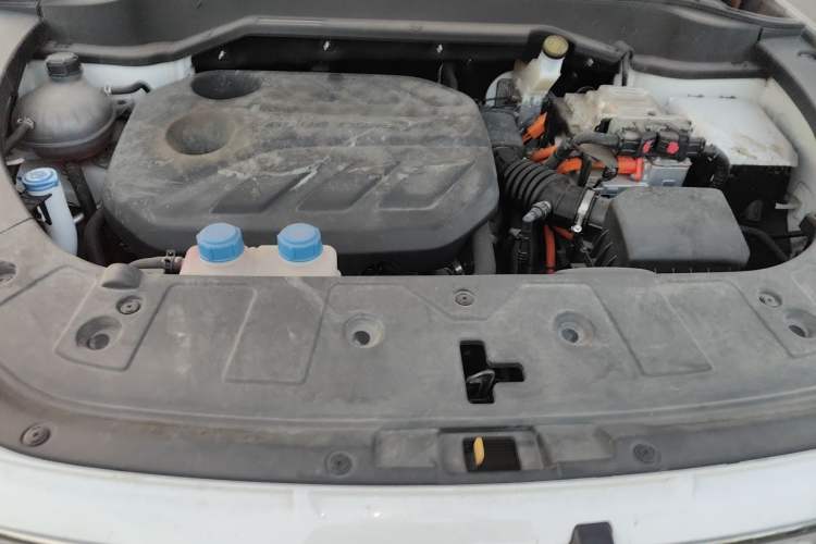 Used CHANGAN OSHAN Z6 New Energy 2023 ZhiDian iDD 150KM Flagship PLUS Engine Bay