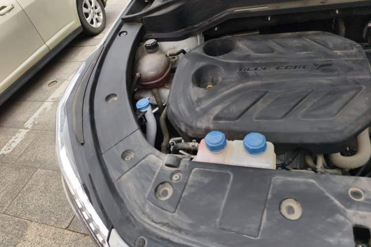 Used CHANGAN OSHAN Z6 New Energy 2023 ZhiDian iDD 150KM Flagship PLUS Smart Parking Edition Engine Bay Right
