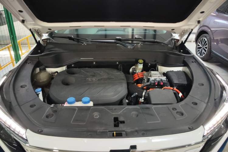 Used CHANGAN OSHAN Z6 New Energy 2023 ZhiDian iDD 150KM Flagship PLUS Engine Bay