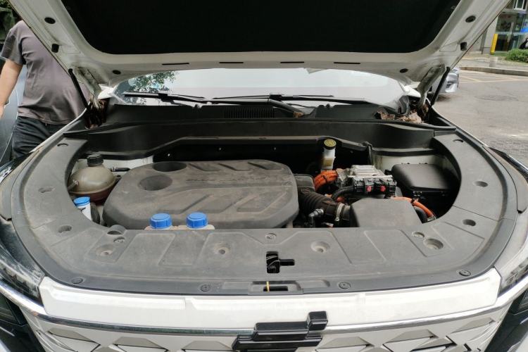 Used CHANGAN OSHAN Z6 New Energy 2023 ZhiDian iDD 150KM Flagship PLUS Engine Bay