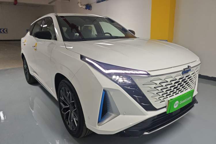 Used CHANGAN OSHAN Z6 New Energy 2023 ZhiDian iDD 150KM Flagship PLUS Smart Parking Edition Exterior 2