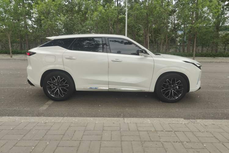 Used CHANGAN OSHAN Z6 New Energy 2023 ZhiDian iDD 150KM Flagship PLUS Exterior 3