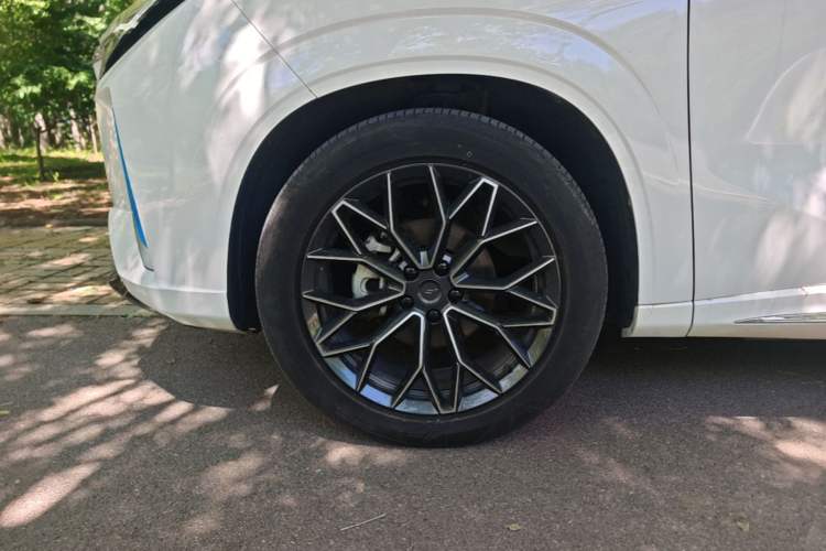 Used CHANGAN OSHAN Z6 New Energy 2023 ZhiDian iDD 150KM Flagship PLUS Exterior 4