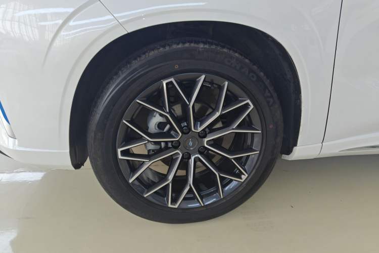 Used CHANGAN OSHAN Z6 New Energy 2023 ZhiDian iDD 150KM Flagship PLUS Exterior 4