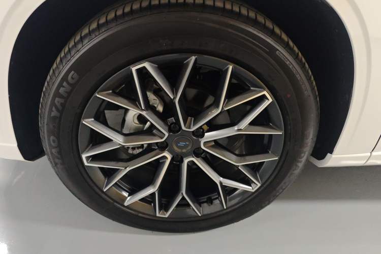 Used CHANGAN OSHAN Z6 New Energy 2023 ZhiDian iDD 150KM Flagship PLUS Smart Parking Edition Exterior 7