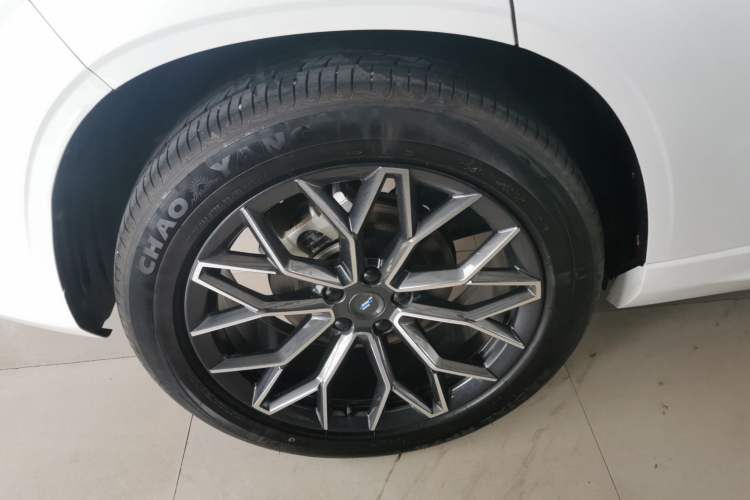 Used CHANGAN OSHAN Z6 New Energy 2023 ZhiDian iDD 150KM Flagship PLUS Smart Parking Edition Exterior 8