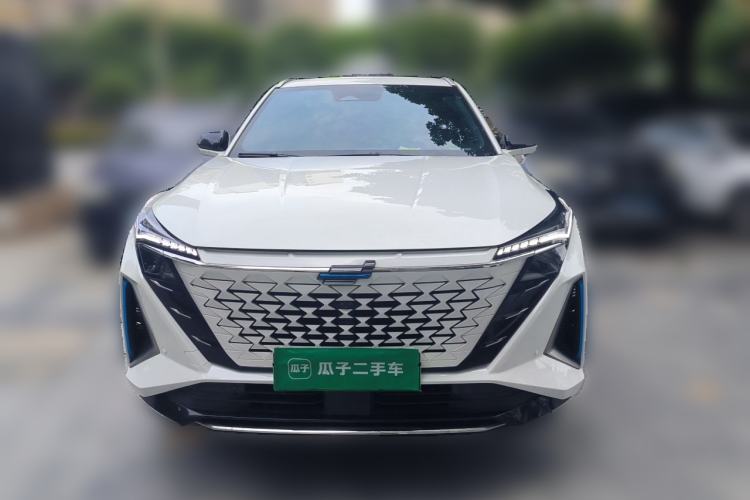 Used CHANGAN OSHAN Z6 New Energy 2023 ZhiDian iDD 150KM Flagship PLUS Smart Parking Edition Front