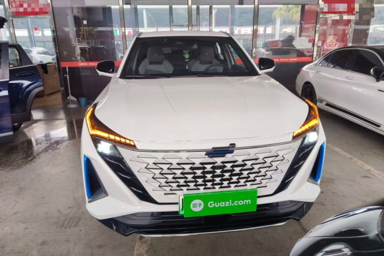 Used CHANGAN OSHAN Z6 New Energy 2023 ZhiDian iDD 150KM Flagship PLUS Smart Parking Edition Front