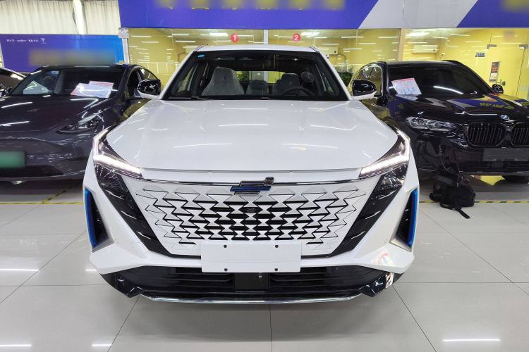 Used CHANGAN OSHAN Z6 New Energy 2023 ZhiDian iDD 150KM Flagship PLUS Front