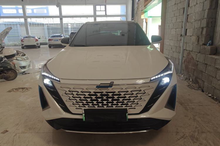Used CHANGAN OSHAN Z6 New Energy 2023 ZhiDian iDD 150KM Flagship PLUS Front