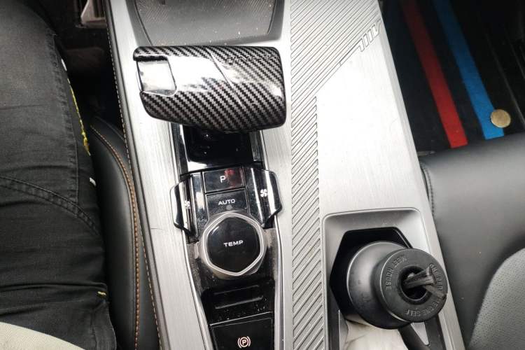 Used CHANGAN OSHAN Z6 New Energy 2023 ZhiDian iDD 150KM Flagship PLUS Gear Lever