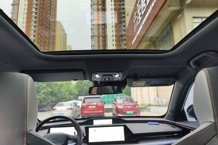 Used CHANGAN OSHAN Z6 New Energy 2023 ZhiDian iDD 150KM Flagship PLUS Smart Parking Edition Headliner
