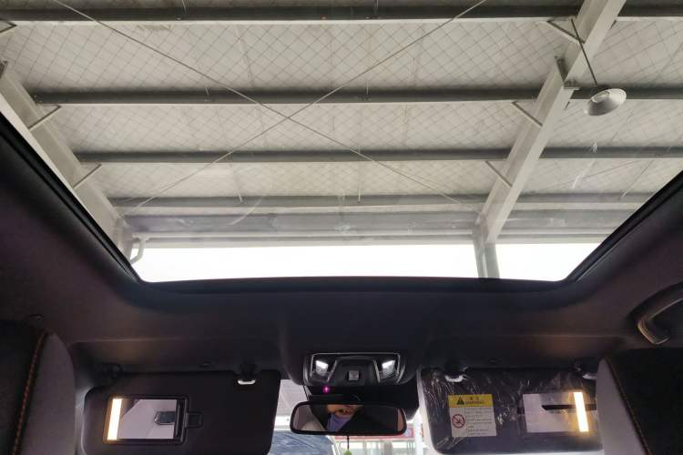 Used CHANGAN OSHAN Z6 New Energy 2023 ZhiDian iDD 150KM Flagship PLUS Smart Parking Edition Headliner