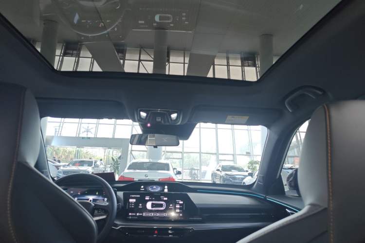 Used CHANGAN OSHAN Z6 New Energy 2023 ZhiDian iDD 150KM Flagship PLUS Headliner