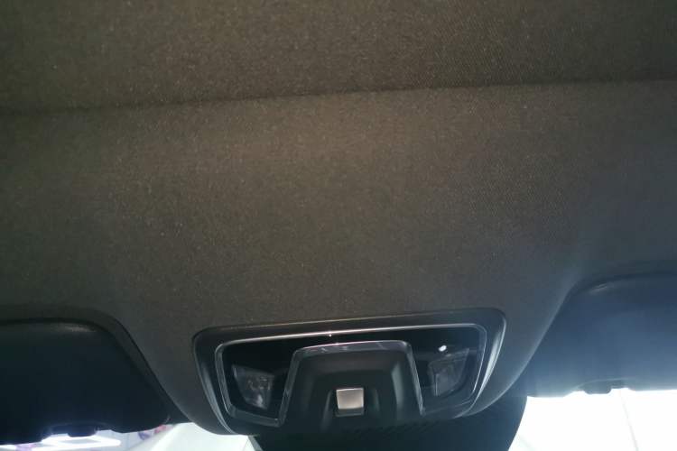 Used CHANGAN OSHAN Z6 New Energy 2023 ZhiDian iDD 150KM Flagship PLUS Smart Parking Edition Headliner
