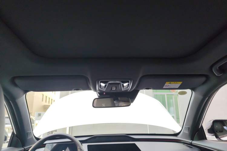 Used CHANGAN OSHAN Z6 New Energy 2023 ZhiDian iDD 150KM Flagship PLUS Smart Parking Edition Headliner