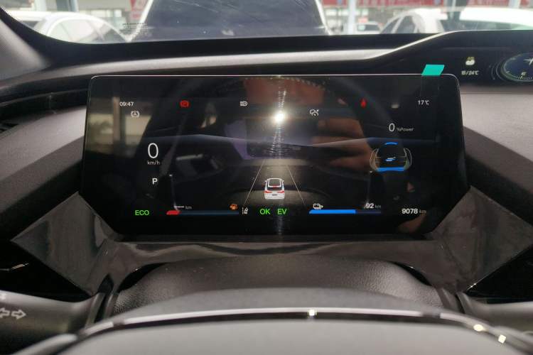 Used CHANGAN OSHAN Z6 New Energy 2023 ZhiDian iDD 150KM Flagship PLUS Smart Parking Edition Instrument Cluster
