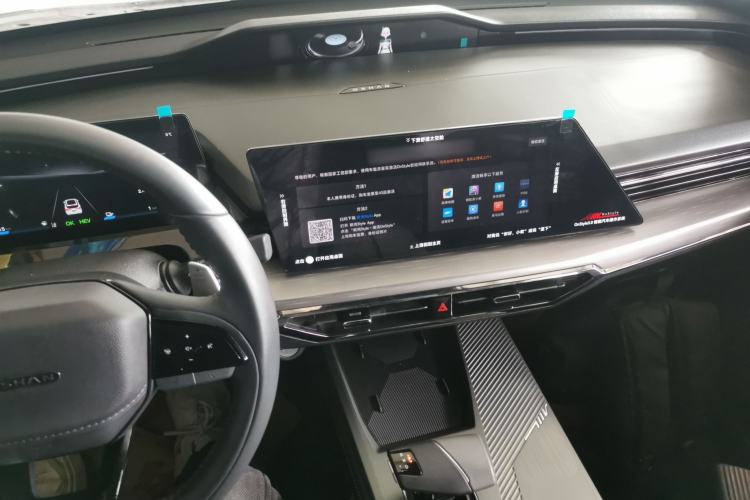 Used CHANGAN OSHAN Z6 New Energy 2023 ZhiDian iDD 150KM Flagship PLUS Smart Parking Edition Interior 2