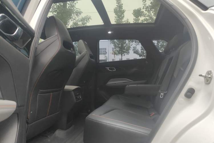 Used CHANGAN OSHAN Z6 New Energy 2023 ZhiDian iDD 150KM Flagship PLUS Interior 3