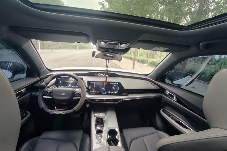Used CHANGAN OSHAN Z6 New Energy 2023 ZhiDian iDD 150KM Flagship PLUS Interior 4