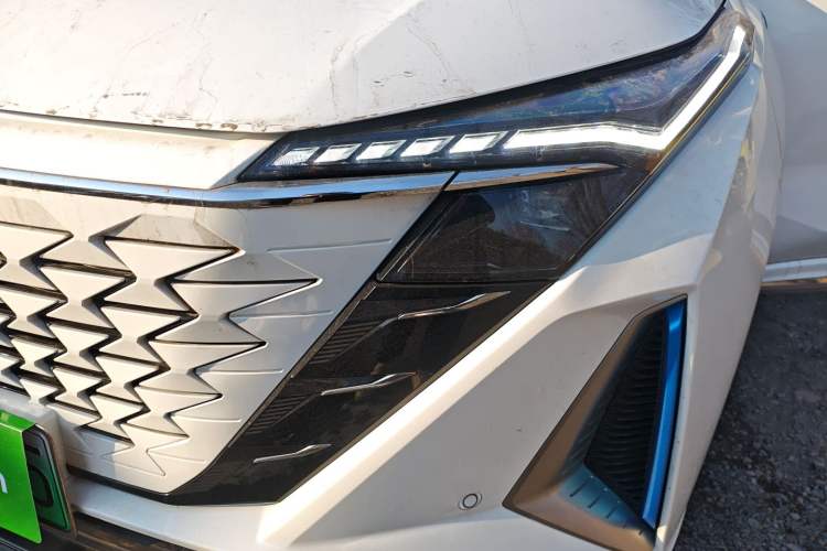 Used CHANGAN OSHAN Z6 New Energy 2023 ZhiDian iDD 150KM Flagship PLUS Left Front Headlight