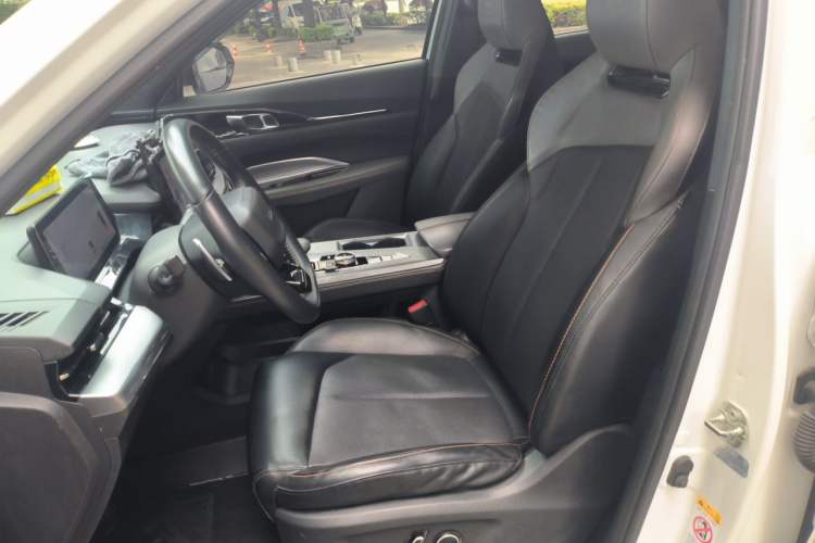 Used CHANGAN OSHAN Z6 New Energy 2023 ZhiDian iDD 150KM Flagship PLUS Smart Parking Edition Left Front Seat