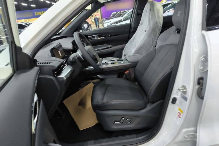 Used CHANGAN OSHAN Z6 New Energy 2023 ZhiDian iDD 150KM Flagship PLUS Left Front Seat