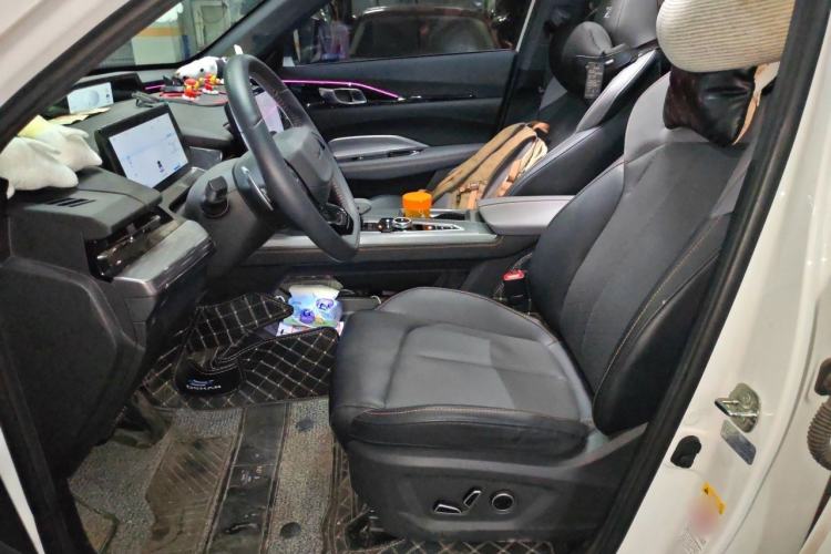 Used CHANGAN OSHAN Z6 New Energy 2023 ZhiDian iDD 150KM Flagship PLUS Left Front Seat