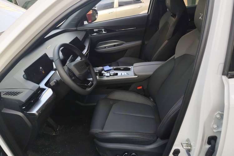 Used CHANGAN OSHAN Z6 New Energy 2023 ZhiDian iDD 150KM Flagship PLUS Smart Parking Edition Left Front Seat