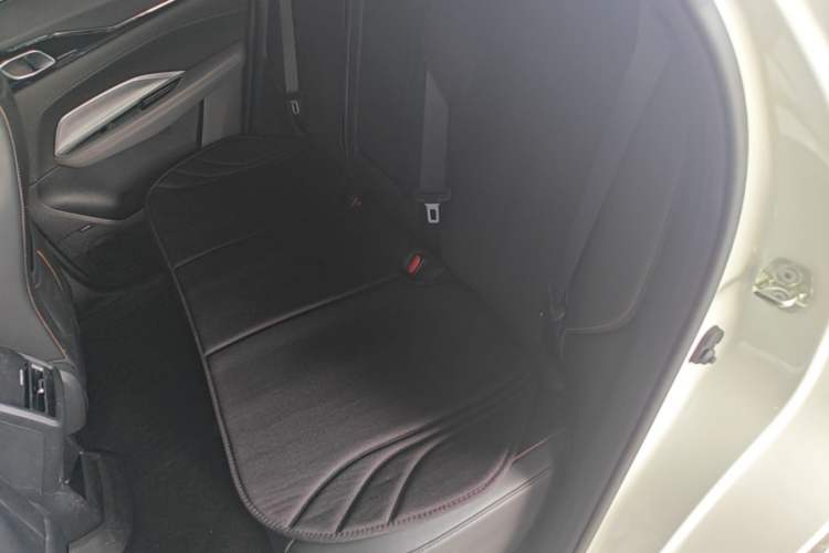 Used CHANGAN OSHAN Z6 New Energy 2023 ZhiDian iDD 150KM Flagship PLUS Smart Parking Edition Left Rear Seat
