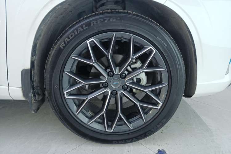 Used CHANGAN OSHAN Z6 New Energy 2023 ZhiDian iDD 150KM Flagship PLUS Left Rear Wheel Hub