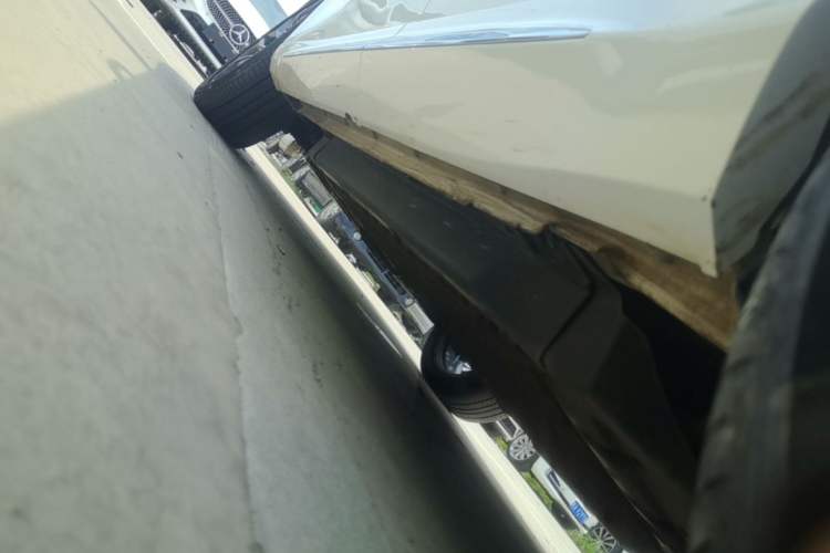 Used CHANGAN OSHAN Z6 New Energy 2023 ZhiDian iDD 150KM Flagship PLUS Left Side Sill