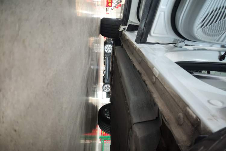 Used CHANGAN OSHAN Z6 New Energy 2023 ZhiDian iDD 150KM Flagship PLUS Left Side Sill