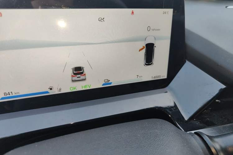 Used CHANGAN OSHAN Z6 New Energy 2023 ZhiDian iDD 150KM Flagship PLUS Odometer Close Up