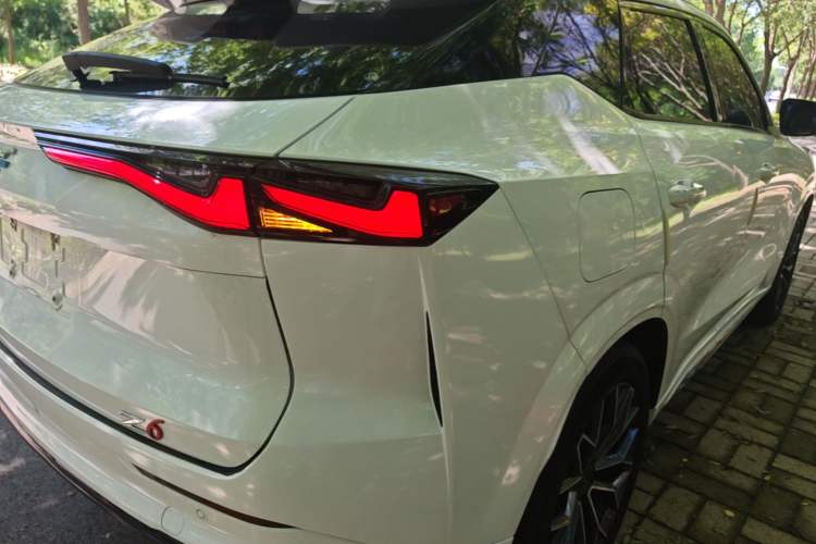 Used CHANGAN OSHAN Z6 New Energy 2023 ZhiDian iDD 150KM Flagship PLUS Right Rear Taillight