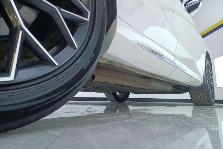 Used CHANGAN OSHAN Z6 New Energy 2023 ZhiDian iDD 150KM Flagship PLUS Right Side Sill