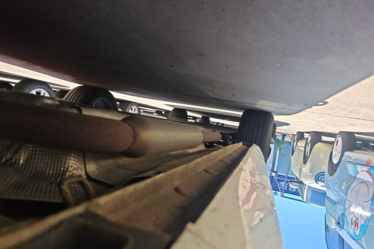 Used CHANGAN OSHAN Z6 New Energy 2023 ZhiDian iDD 150KM Flagship PLUS Right Side Sill