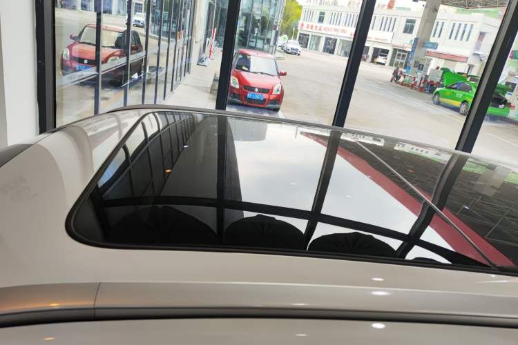 Used CHANGAN OSHAN Z6 New Energy 2023 ZhiDian iDD 150KM Flagship PLUS Roof