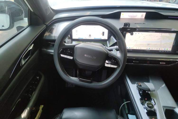 Used CHANGAN OSHAN Z6 New Energy 2023 ZhiDian iDD 150KM Flagship PLUS Smart Parking Edition Steering Wheel