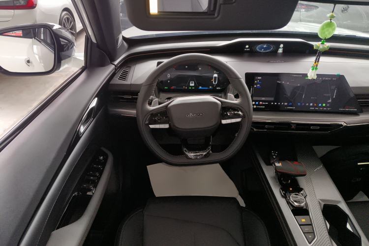 Used CHANGAN OSHAN Z6 New Energy 2023 ZhiDian iDD 150KM Flagship PLUS Smart Parking Edition Steering Wheel