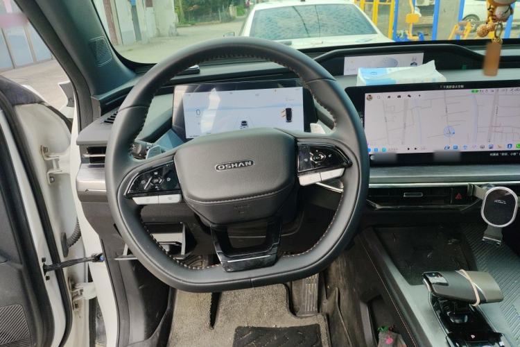 Used CHANGAN OSHAN Z6 New Energy 2023 ZhiDian iDD 150KM Flagship PLUS Smart Parking Edition Steering Wheel