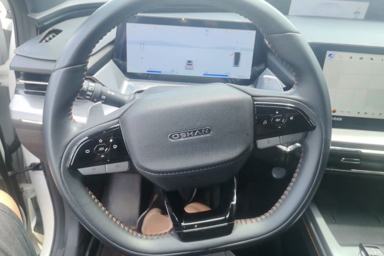 Used CHANGAN OSHAN Z6 New Energy 2023 ZhiDian iDD 150KM Flagship PLUS Steering Wheel