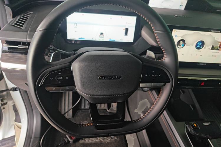 Used CHANGAN OSHAN Z6 New Energy 2023 ZhiDian iDD 150KM Flagship PLUS Smart Parking Edition Steering Wheel