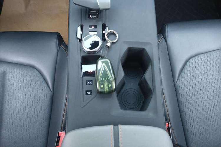 Used CHANGAN OSHAN Z6 New Energy 2023 ZhiDian iDD 150KM Flagship PLUS Vehicle Key