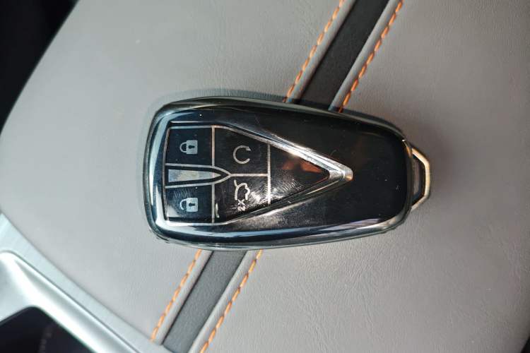 Used CHANGAN OSHAN Z6 New Energy 2023 ZhiDian iDD 150KM Flagship PLUS Vehicle Key