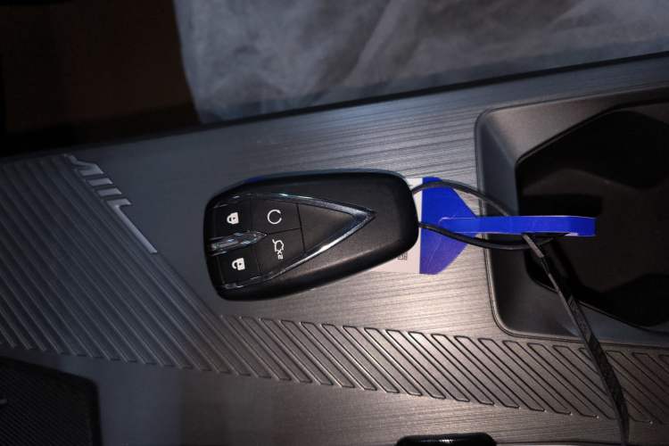 Used CHANGAN OSHAN Z6 New Energy 2023 ZhiDian iDD 150KM Flagship PLUS Vehicle Key
